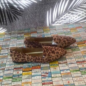 Amazon Essentials Women’s Leopard Print Flats – Size 7.5
